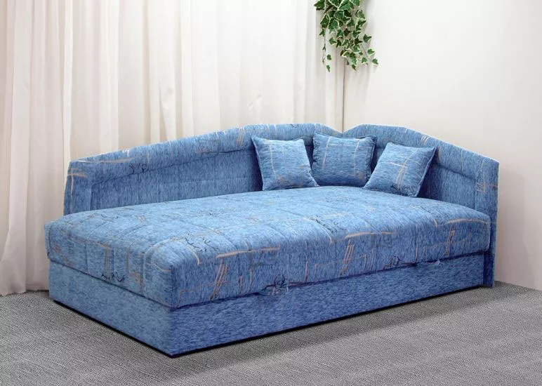 Kata oldaltámlás heverő